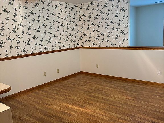 5th image of 3101 SW Wanamaker Dr APT 53