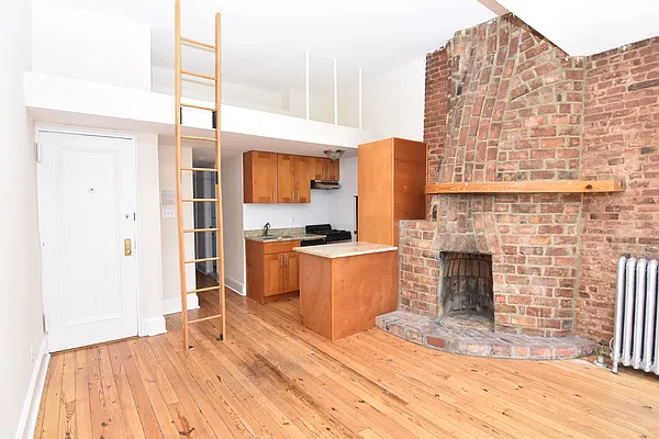 Rented by Compass | media 6