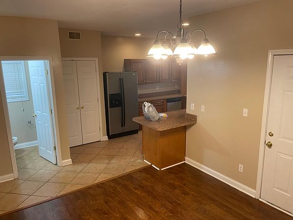 3rd image of 126 Crossing Ct #3