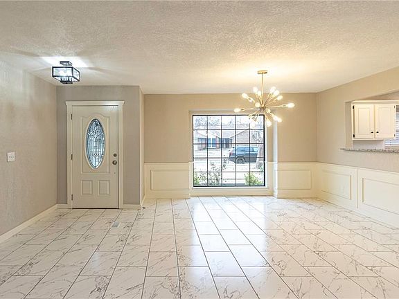 5th image of 12514 S Villa Ave