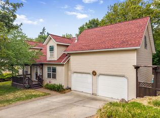 1301 E 19th St, The Dalles, OR 97058