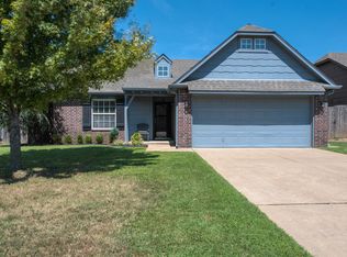 20217 E 44th St, Broken Arrow, OK 74014
