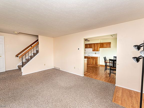 3rd image of 5493 Hampton Ct APT D