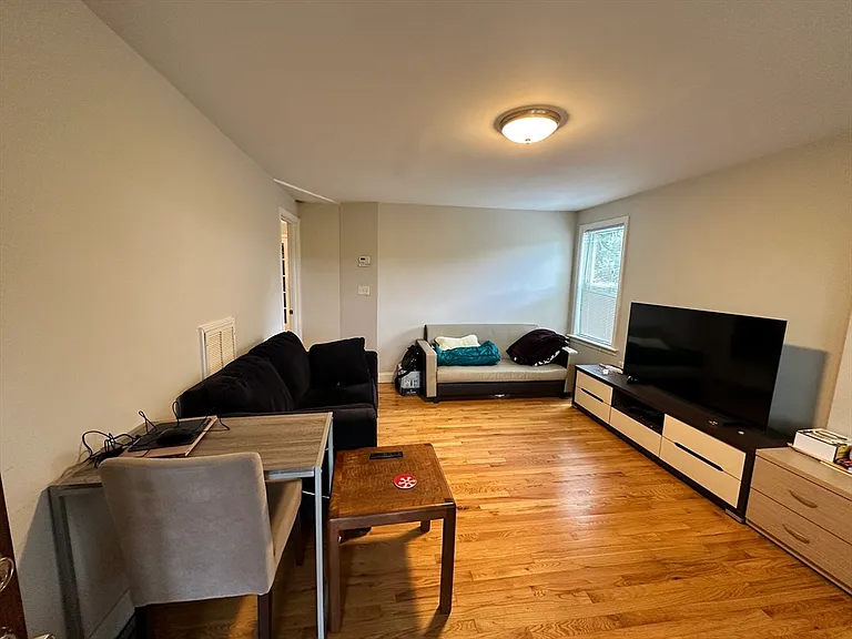 8 North St #1 — Photo 3