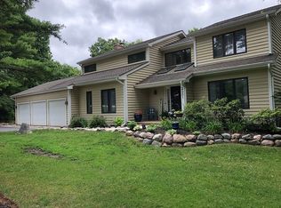 4001 Meandering Way, Crystal Lake, IL 60014