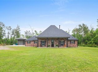 1402 Racca Rd, Sulphur, LA 70663