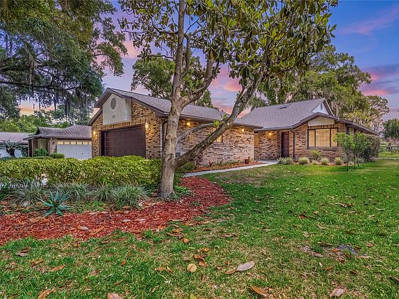2nd image of 109 WATERWOOD DRIVE