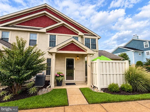 419 Steeplechase Ct, Woodbury, NJ 08096