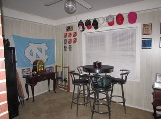 203 Juanita Ave, Hamlet, NC 28345