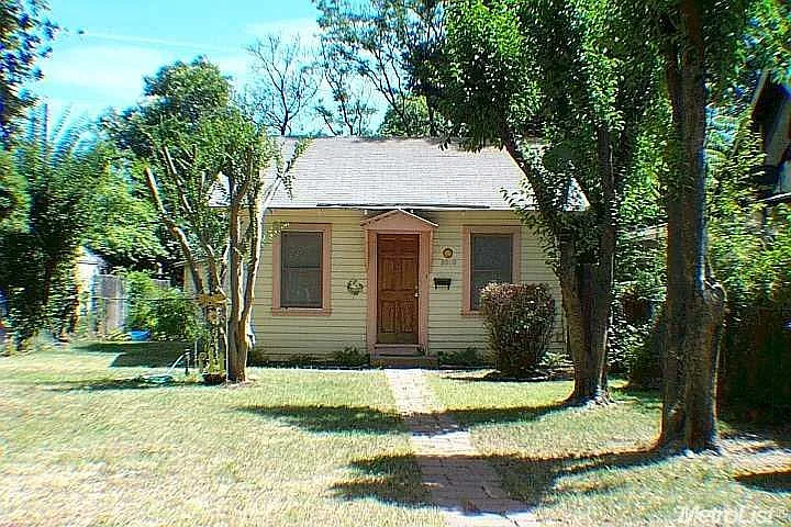 3050 Donner Way photo 1