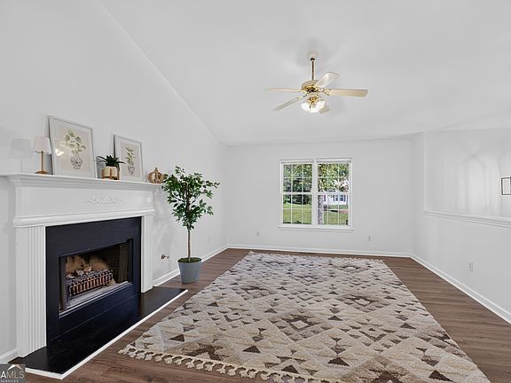 3rd image of 108 Cedars Glen Way