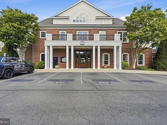 3rd image of 12929 Centre Park Cir APT 215