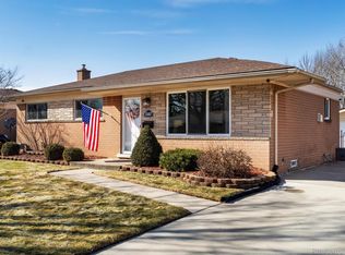 13467 Perry Cir, Warren, MI 48088