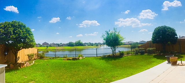 Gorgeous Backyard Lake-view