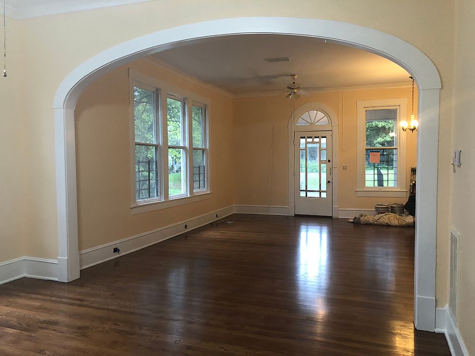 1st image of 409 Boulevard St