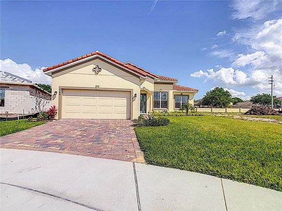 3rd image of 2346 Symphony Cir