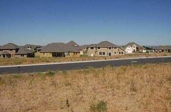 2nd image of 3913 W 48th