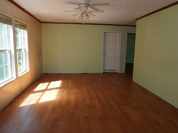 4th image of 3142 Buffalo Creek Rd