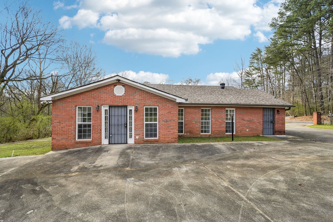 Sheridan Rd-S0403-001.jpg