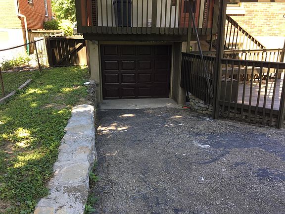 4th image of 5553 Raceview Ave