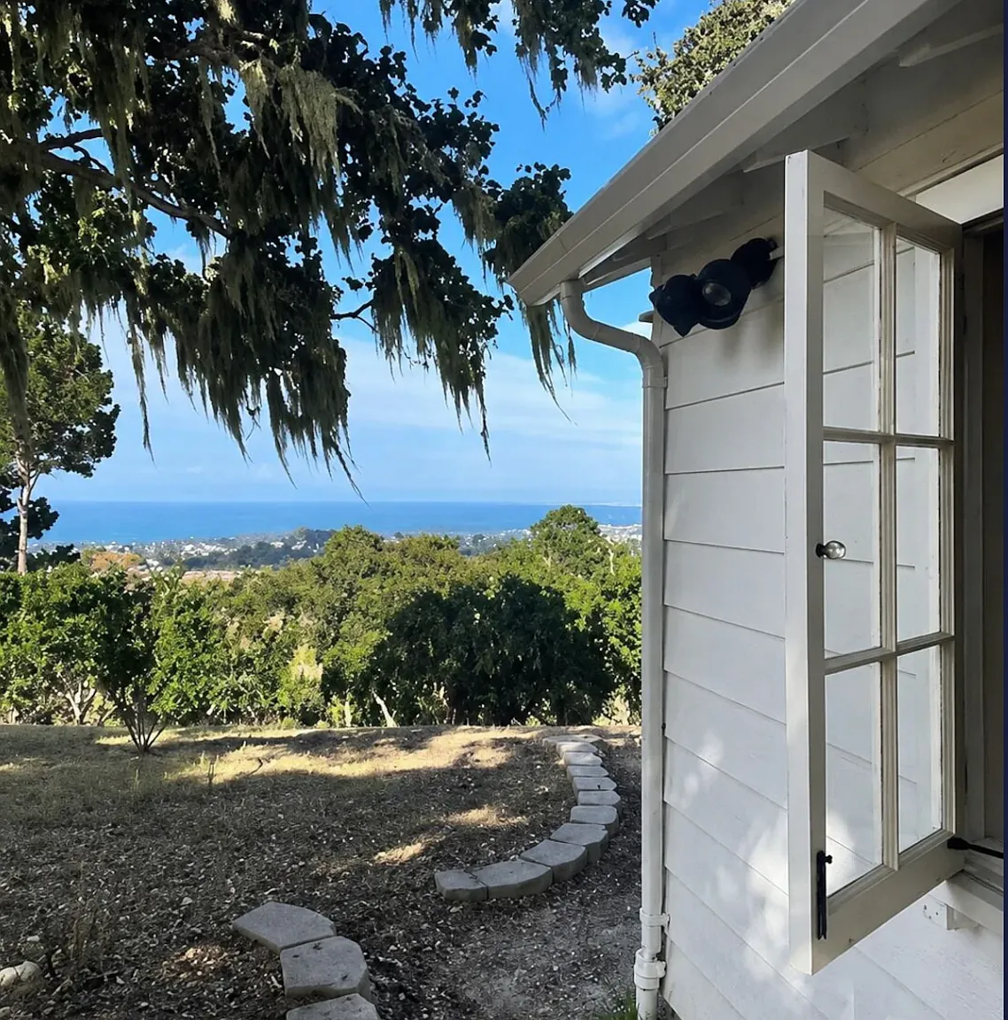 2 bed, 960 sqft, $7,500 — Photo 2