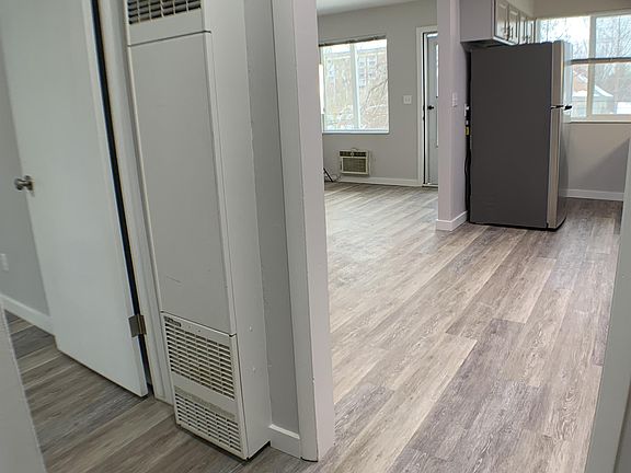 2nd image of 80 M St
