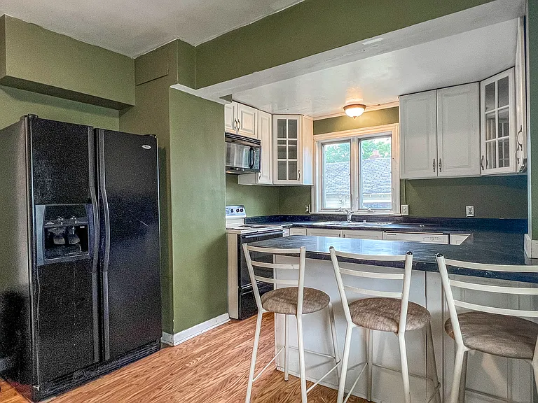 426 Summit St — Photo 5