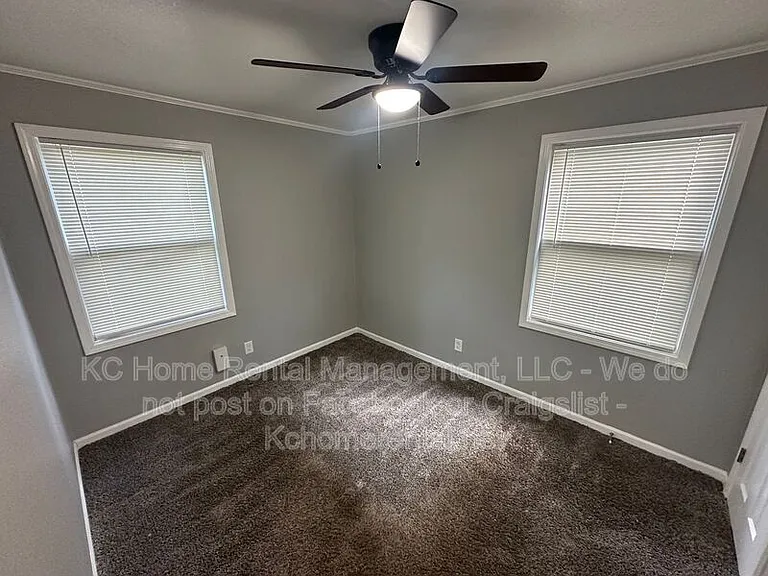 8025 Park Ave — Photo 18