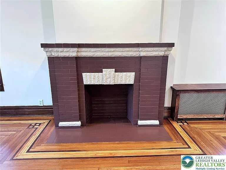 843 Main St — Photo 9