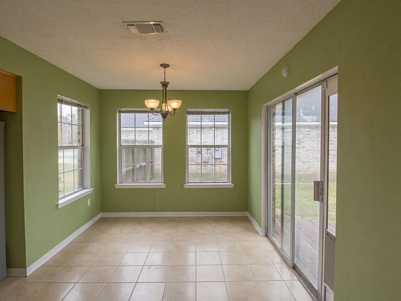 5th image of 2606 Palmer Dr