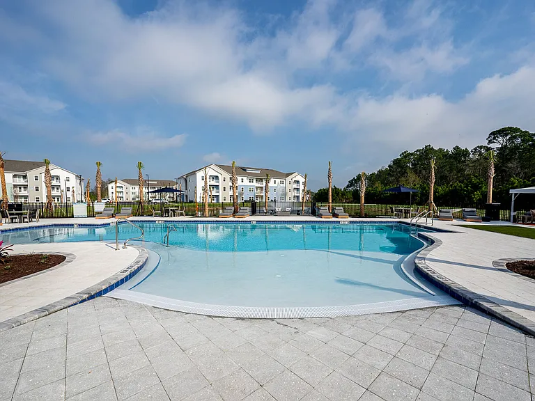 Camellia World Commerce Center — Photo 14