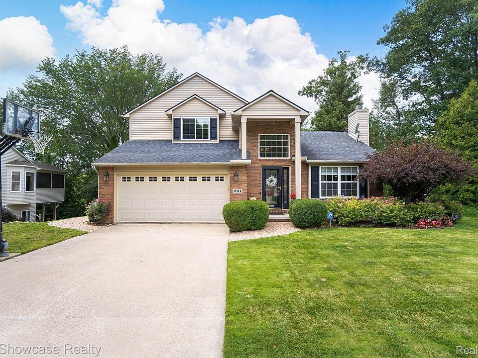 1st image of 391 Cove View Dr