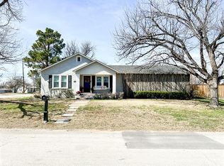601 N Browning St, Seymour, TX 76380