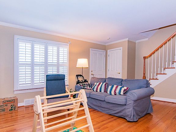 5th image of 639 N Old Woodward Ave #1