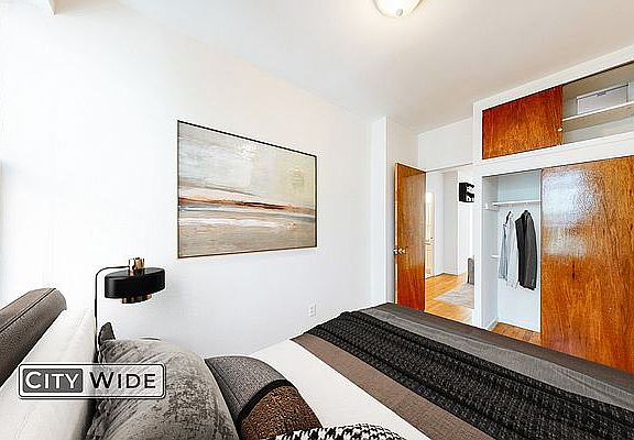 4th image of 417 E 65th St APT 5