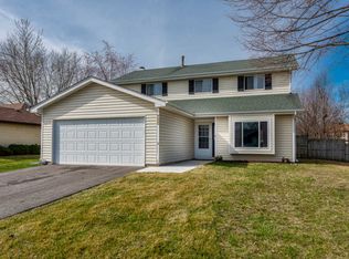 755 Bloomfield Ln, Aurora, IL 60504