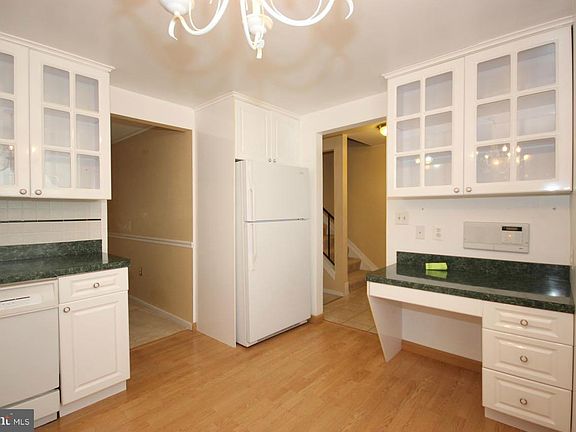 5th image of 6055 Clerkenwell Ct