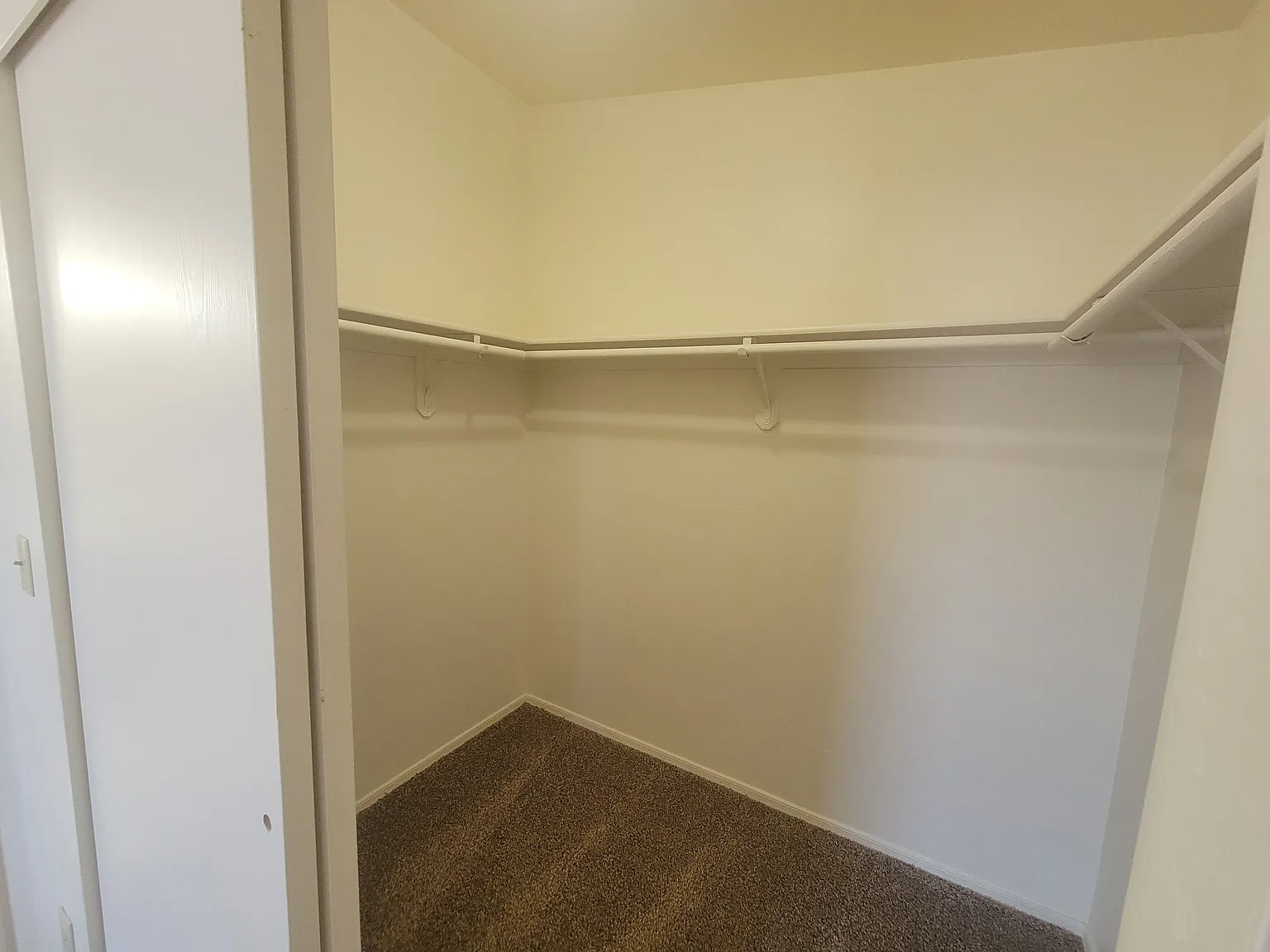 1 bed, 650 sqft, $895 — Photo 4