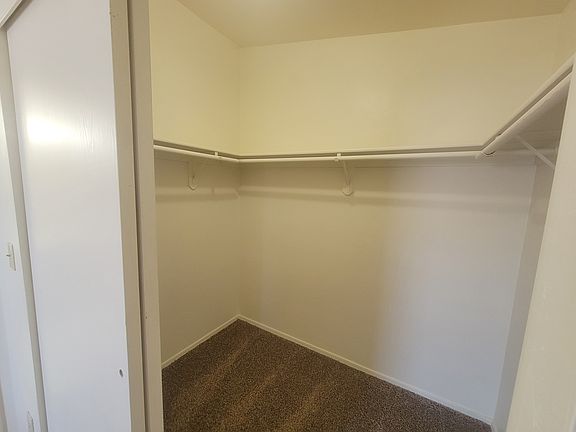 4th image of 921 N 1st Ave #4