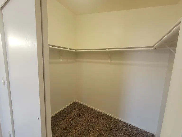 921 N 1st Ave #4 — Photo 4