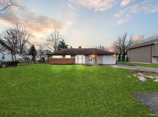 6101 Andersonville Rd, Waterford, MI 48329