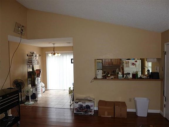 3rd image of 11913 Sunhillow Bnd