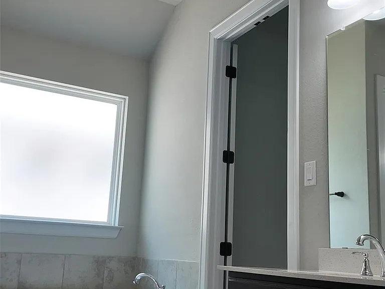 2320 Base Burner Path — Photo 18