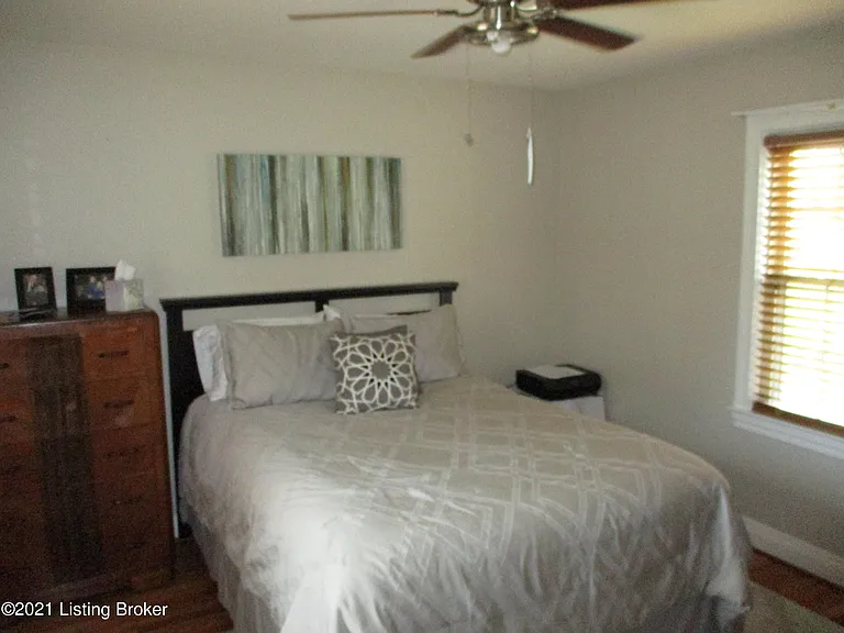 3342 Dayton Ave — Photo 5