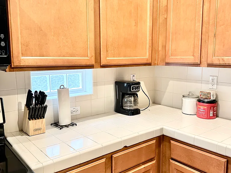 3567 Sarasota Ave — Photo 10