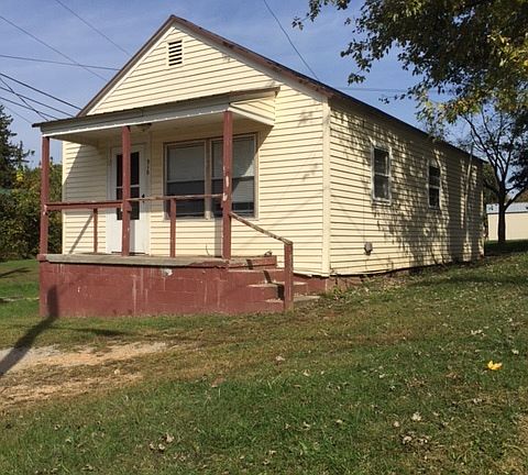 2nd image of 910 Legion Park Road
