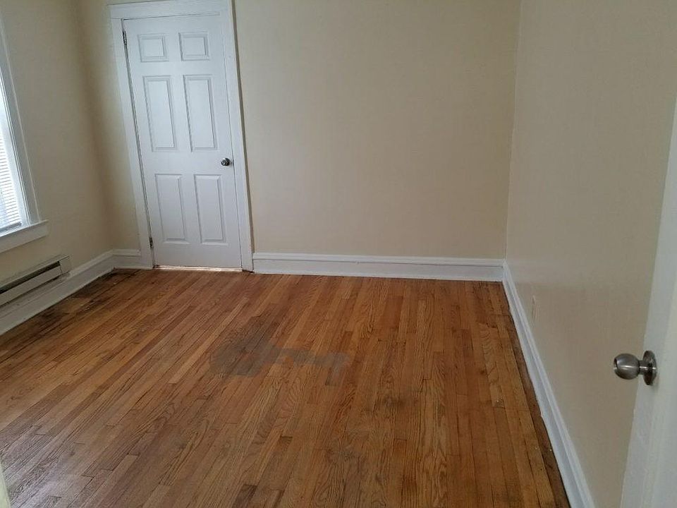 2nd image of 8348 S Maryland Ave APT 1