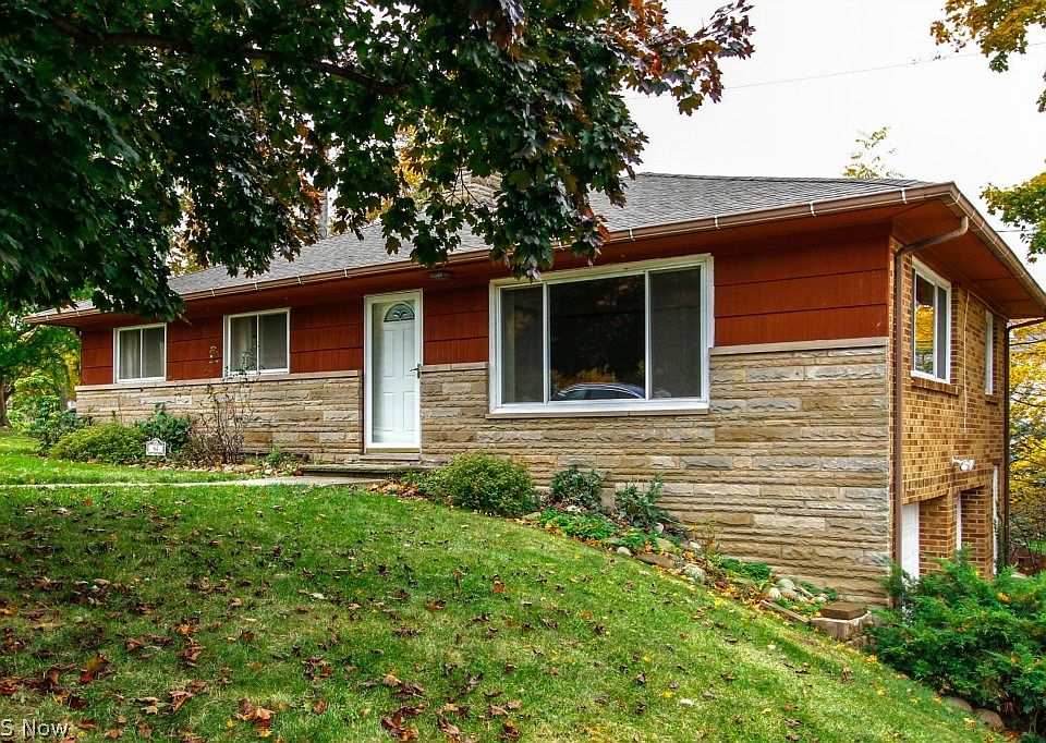 1st image of 84 N Parkway Dr