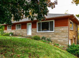 84 N Parkway Dr, Eastlake, OH 44095