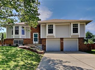 1609 SE 5th Ter, Lees Summit, MO 64063
